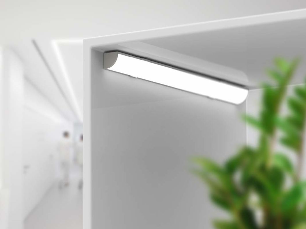 Silver Triangular Corner LED Profile 90 Degree Aluminium Channel for LED Corner Lighting