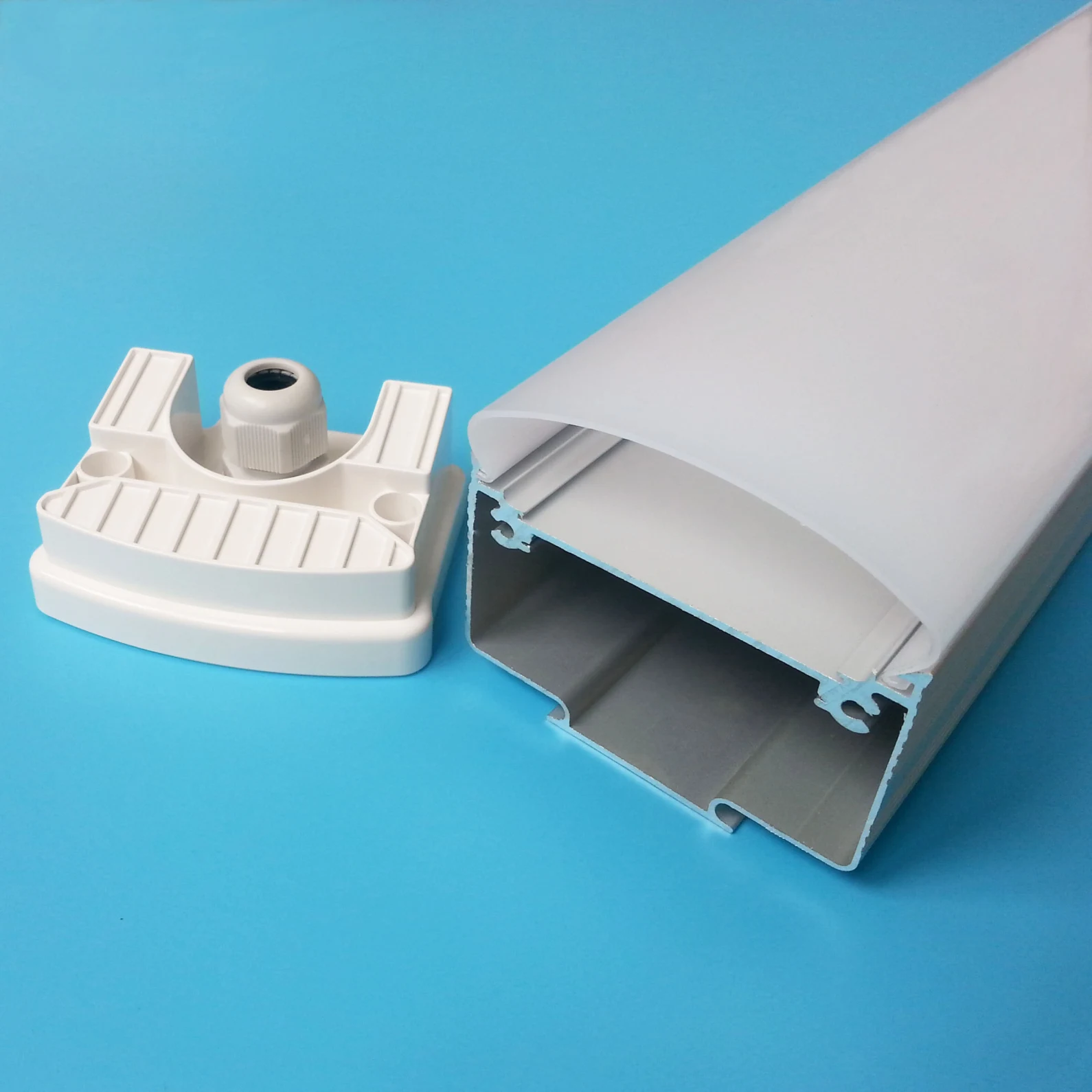 600mm 1200mm 1500mm IP65 Tri-Proof LED Lamp Housing